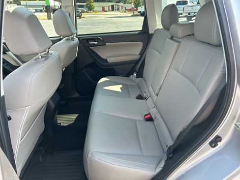 Used 2018 Subaru Forester 2.5i Limited image 13