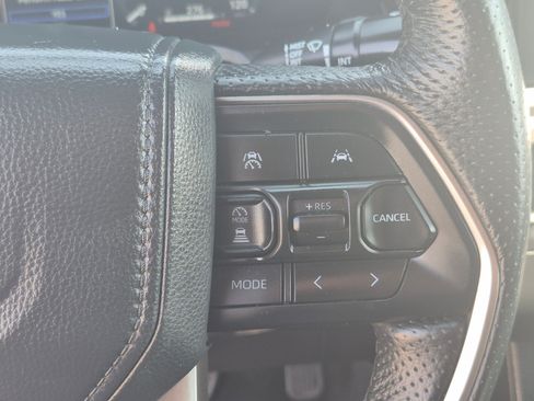 Used 2025 Toyota Tacoma TRD Off-Road AWD/4WD image 20