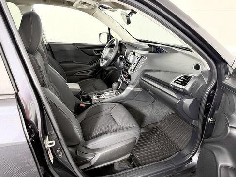Used 2019 Subaru Forester Premium AWD/4WD image 49