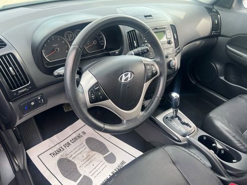 Used 2011 Hyundai Elantra FWD image 13