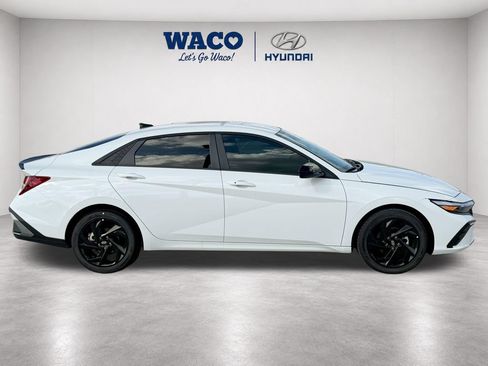 Used 2026 Hyundai Elantra SEL Sport Premium FWD image 8