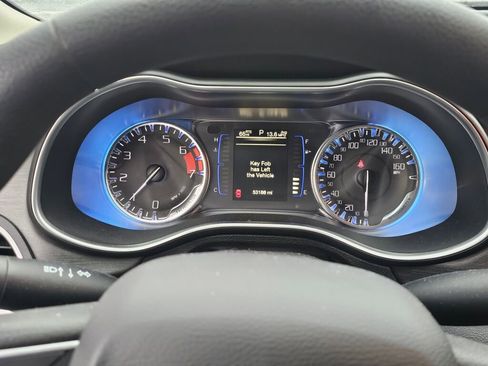 Used 2016 Chrysler 200 LX image 31