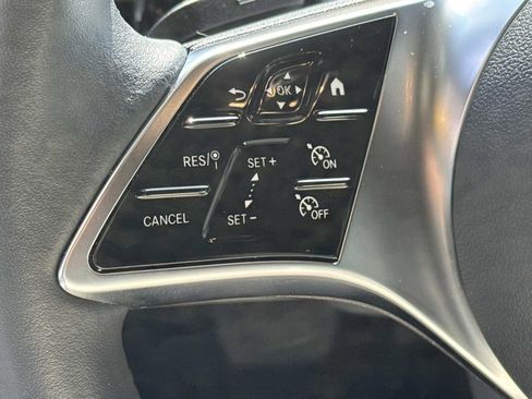 Used 2025 Mercedes-Benz GLA 250 image 23