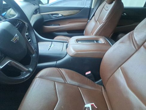 Used 2015 Cadillac Escalade Premium image 6