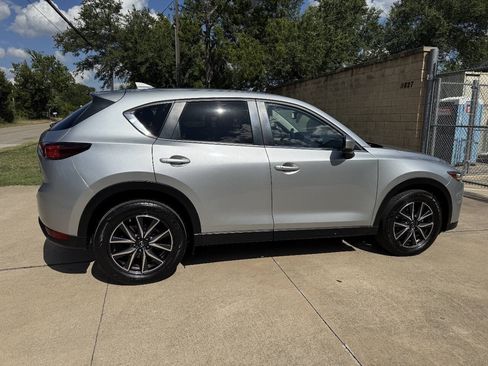 Used 2018 MAZDA CX-5 Touring w/ Preferred Equipment Package FWD image 16