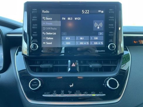 Used 2022 Toyota Corolla LE w/ Carpet Mat Package (TMS) FWD image 19
