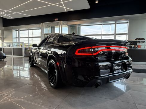 Used 2020 Dodge Charger SRT Hellcat w/ Harman/Kardon Audio Group RWD image 5