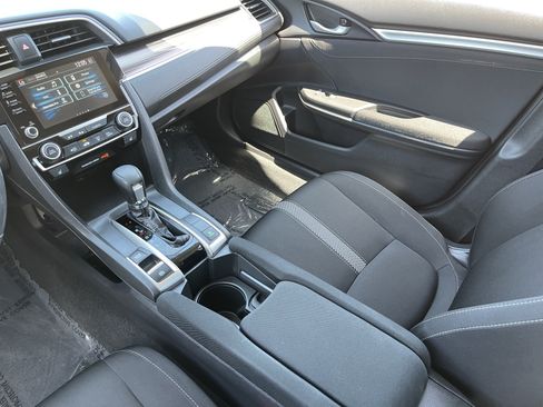 Used 2020 Honda Civic EX image 16