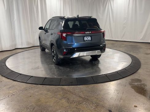 Certified 2025 Kia Seltos S image 8
