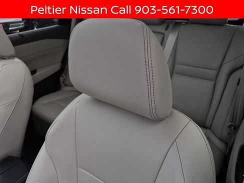 Certified 2024 Nissan Rogue SL FWD image 22