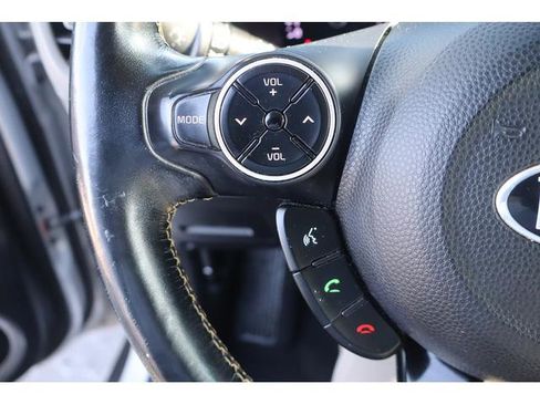 Used 2016 Kia Soul + w/ Primo Package image 11
