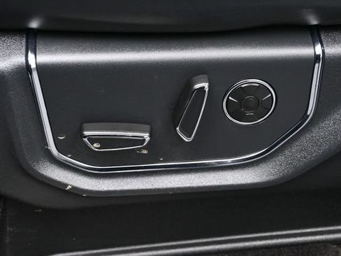 Used 2022 Ford Expedition Platinum AWD/4WD image 8