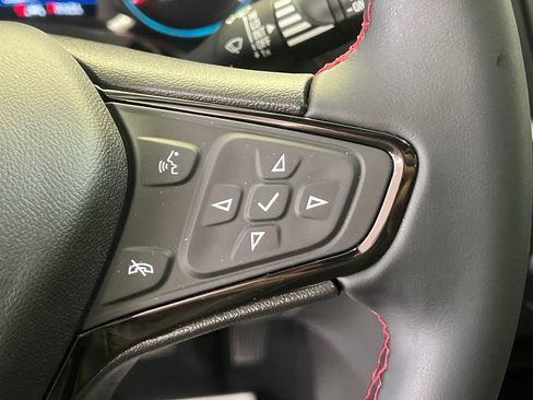Used 2023 Chevrolet Equinox RS AWD/4WD image 25