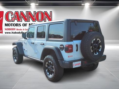 Used 2025 Jeep Wrangler Unlimited Rubicon AWD/4WD image 7