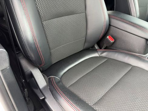 Used 2025 Ford Escape ST-Line image 9