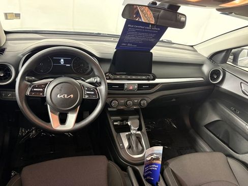 Used 2023 Kia Forte LXS w/ LXS Technology Package image 25