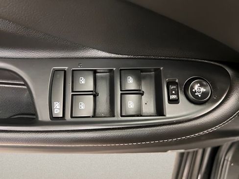 Used 2020 Buick Envision Premium AWD/4WD image 16