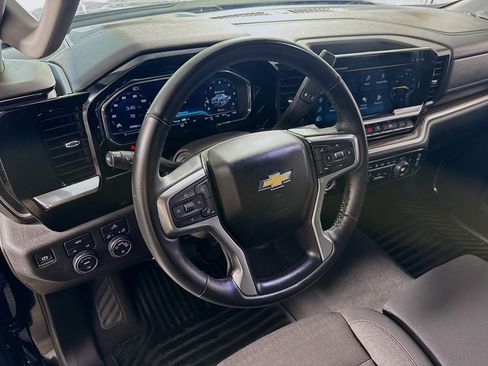 Used 2024 Chevrolet Silverado 1500 LT AWD/4WD image 23