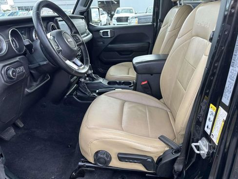Used 2018 Jeep Wrangler Unlimited Sahara AWD/4WD image 20