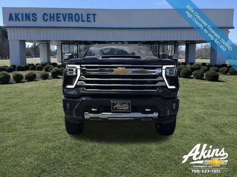 Used 2024 Chevrolet Silverado 2500 High Country w/ High Country Premium Package AWD/4WD image 11