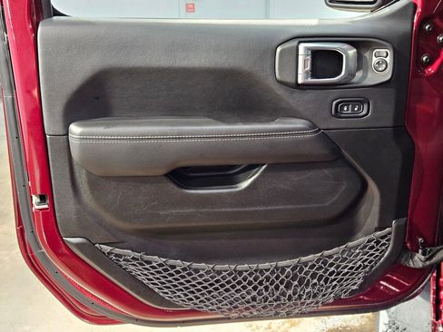 Used 2021 Jeep Wrangler Unlimited Sahara w/ Cold Weather Group image 20