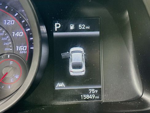 Used 2023 Hyundai Elantra SEL FWD image 12