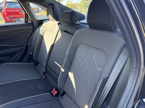 Used 2025 Volkswagen Jetta Sport image 24