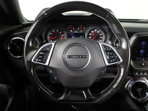 Used 2021 Chevrolet Camaro LT w/ Technology Package image 21