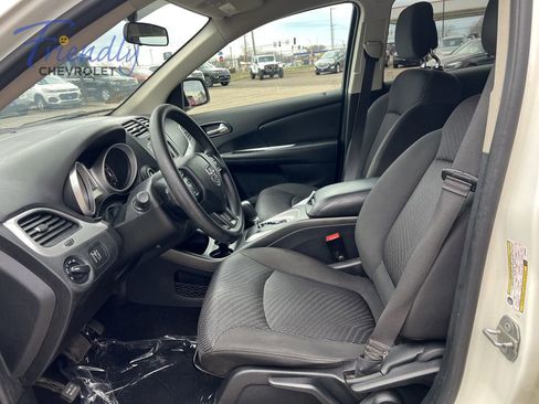 Used 2018 Dodge Journey SE FWD image 14