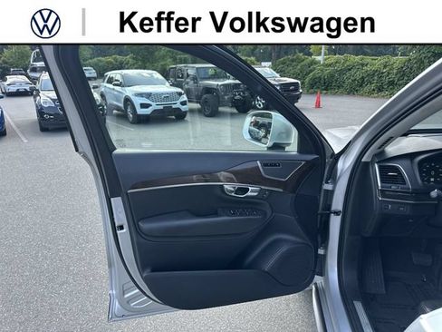 Used 2019 Volvo XC90 T6 Momentum w/ Advanced Package AWD/4WD image 14