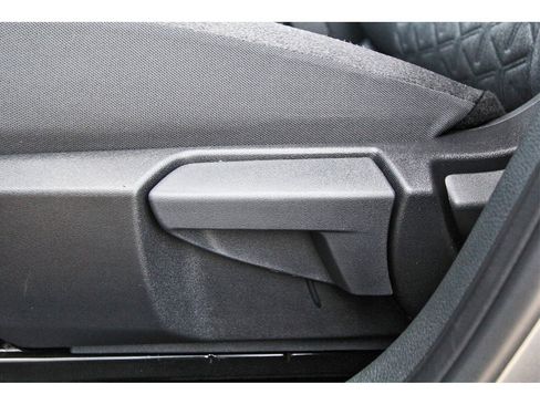 New 2026 Nissan Kicks SV w/ Illumination Package image 20