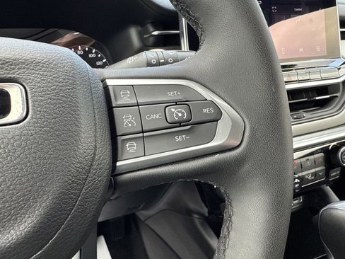 Used 2024 Jeep Compass Limited image 15