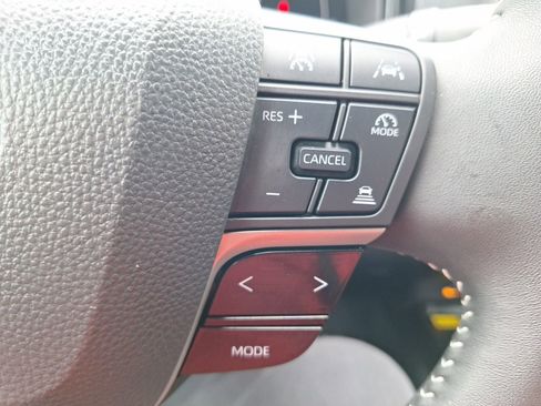Used 2025 Toyota Camry SE w/ Convenience Package FWD image 20