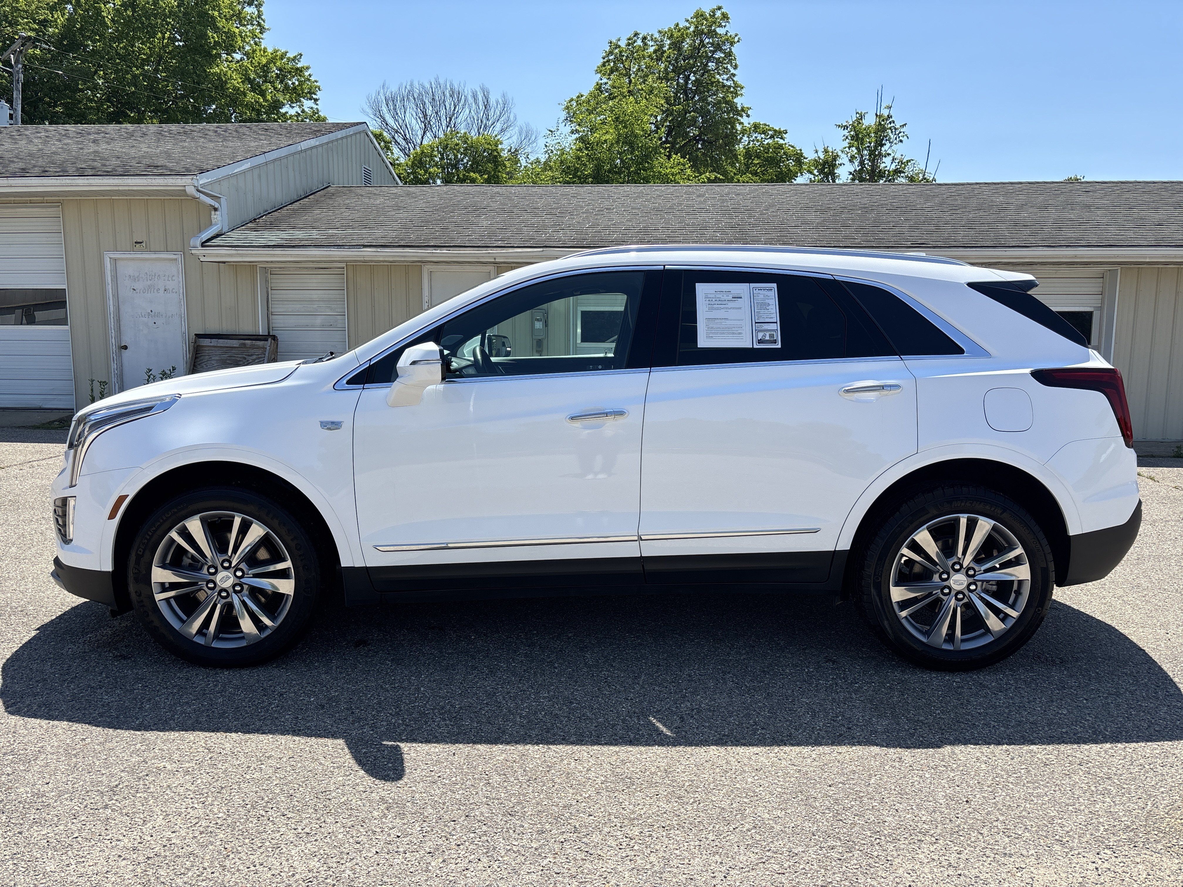 Used 2024 Cadillac XT5 Premium Luxury FWD image 11