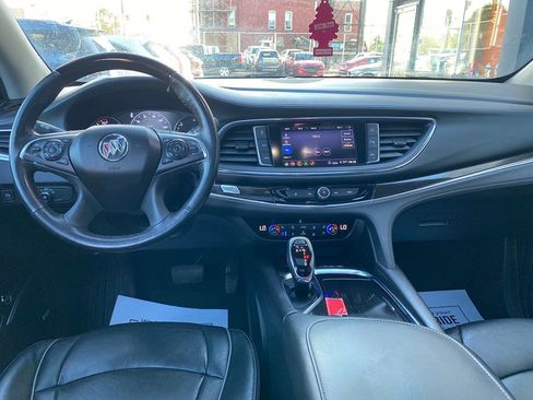 Used 2021 Buick Enclave Avenir AWD/4WD image 20