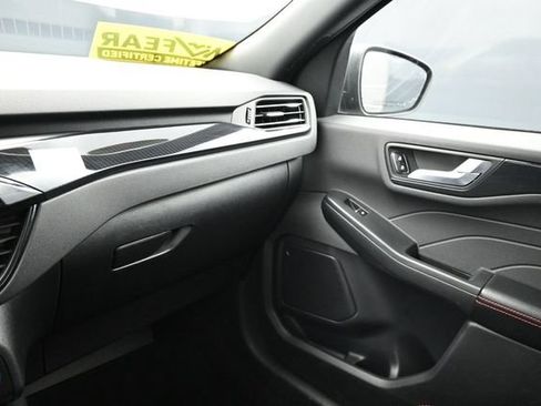 Used 2025 Ford Escape ST-Line AWD/4WD image 31