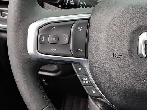 Used 2025 RAM 1500 Big Horn AWD/4WD image 23