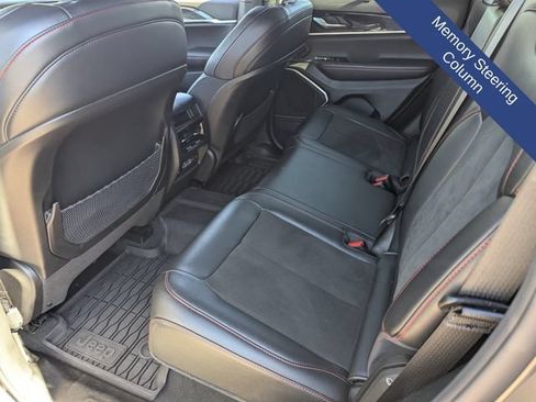 Used 2022 Jeep Grand Cherokee Trailhawk w/ ADV Protech Group II AWD/4WD image 21