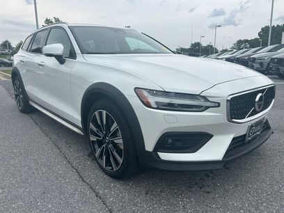 Certified 2025 Volvo V60 B5 Cross Country Ultra