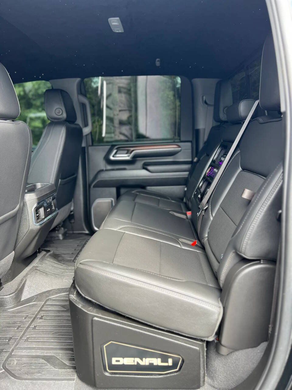 Used 2024 GMC Sierra 3500 Denali w/ Technology Package AWD/4WD image 21