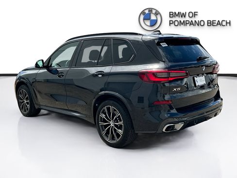 Used 2023 BMW X5 xDrive40i w/ M Sport Package AWD/4WD image 5