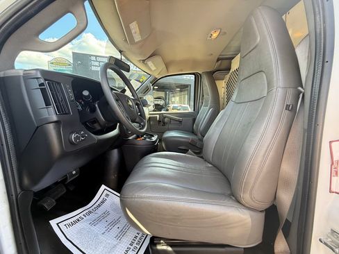Used 2024 Chevrolet Express 2500 w/ Driver Convenience Package RWD image 16