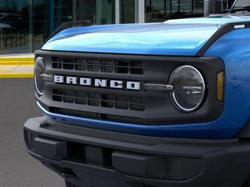 New 2025 Ford Bronco 4-Door image 19