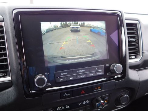 Used 2023 Nissan Frontier SV w/ SV Convenience Package image 42