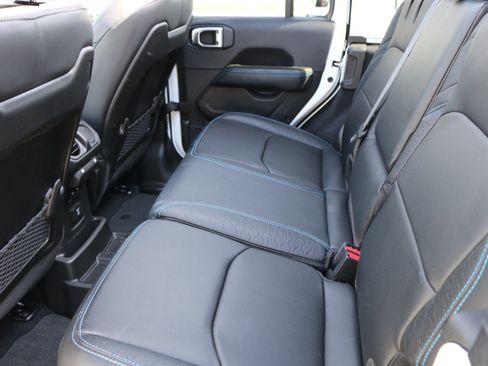 Used 2024 Jeep Wrangler High Altitude AWD/4WD image 28