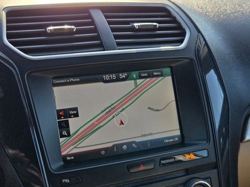 Used 2016 Ford Explorer XLT w/ Equipment Group 202A image 13