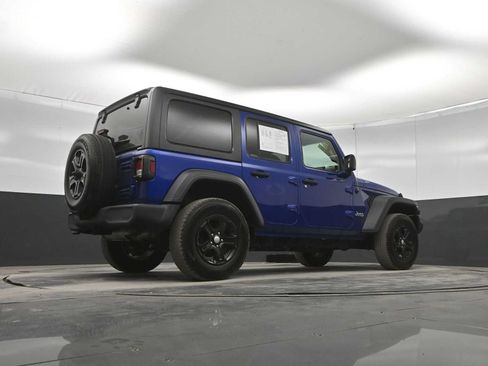 Used 2019 Jeep Wrangler Unlimited Sport S AWD/4WD image 38