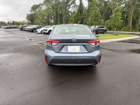 Used 2026 Toyota Corolla LE FWD image 4