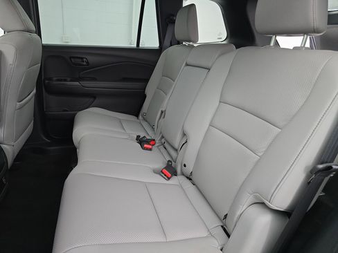 Certified 2023 Honda Passport EX-L image 14