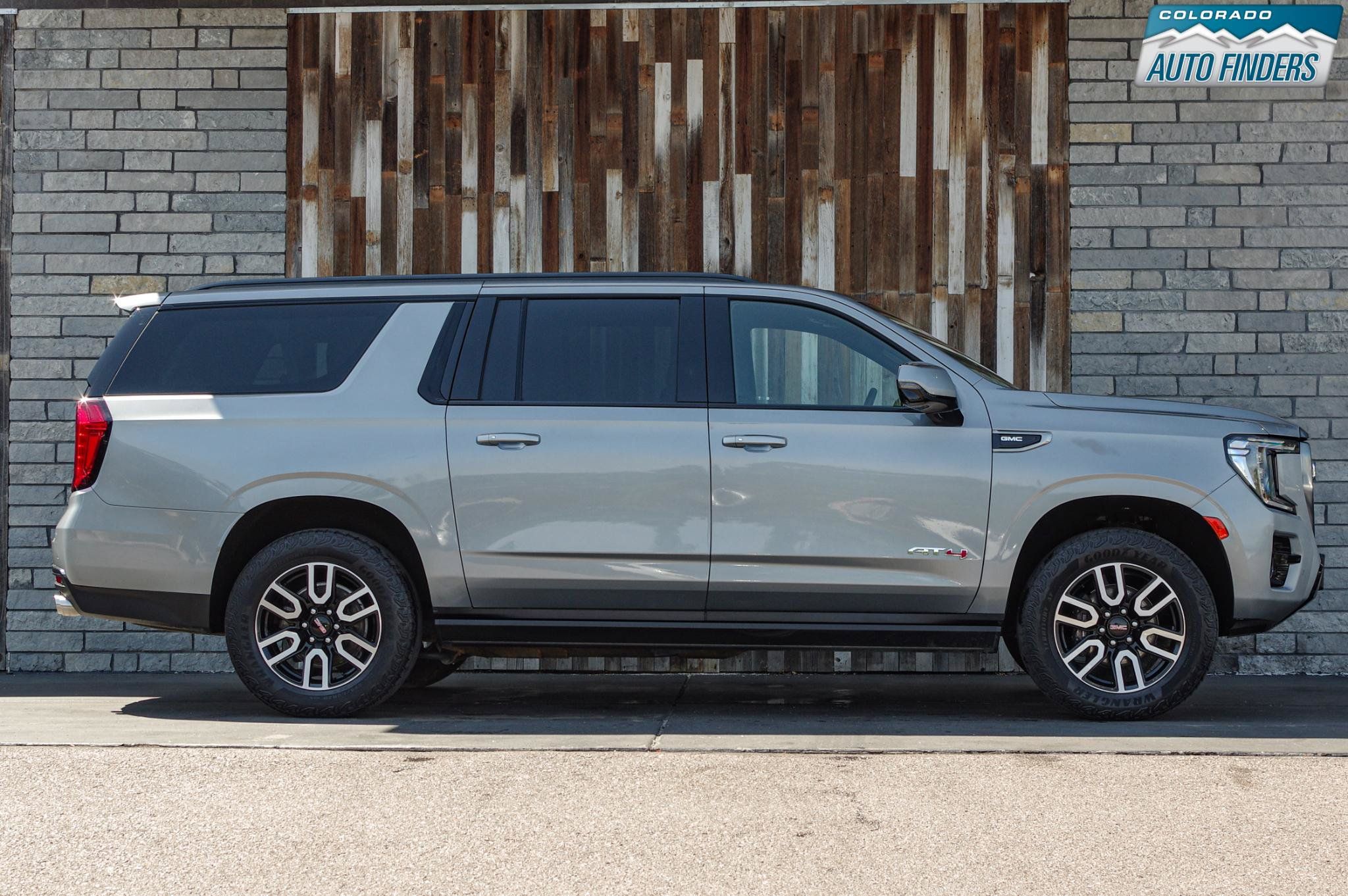 Used 2023 GMC Yukon XL AT4 w/ AT4 Premium Plus Package AWD/4WD image 8